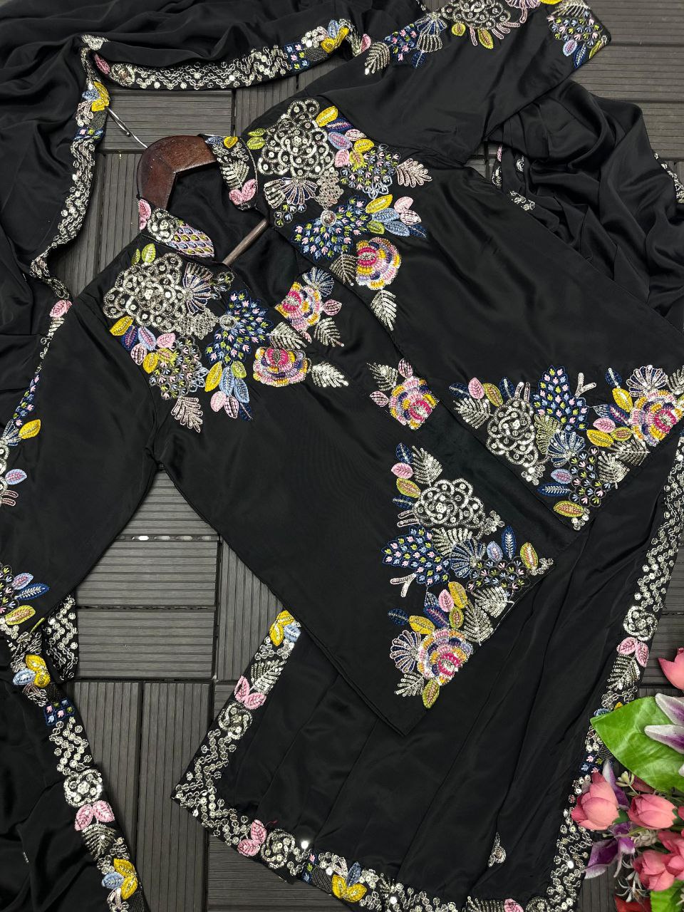 D 31 Elegant Black Embroidered Saree