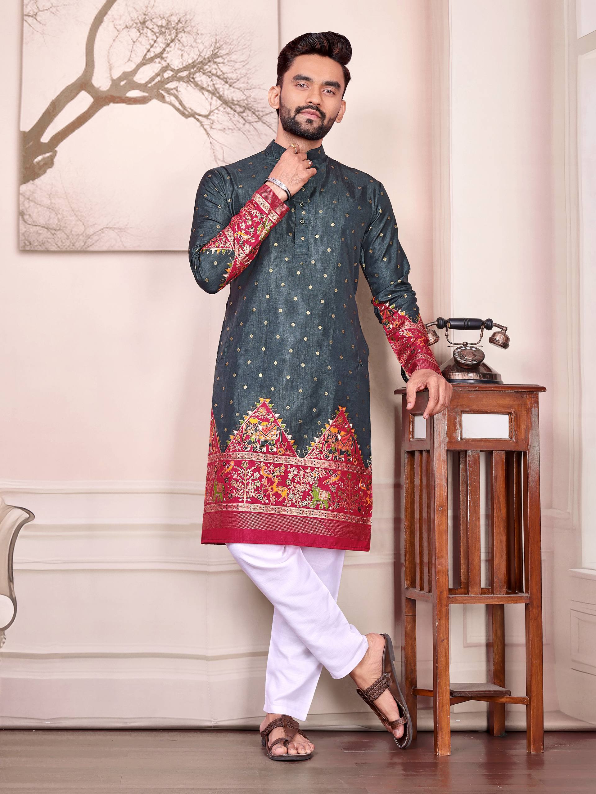 D 84 ✨ Royal Ethnic GrayCouple Collection ✨